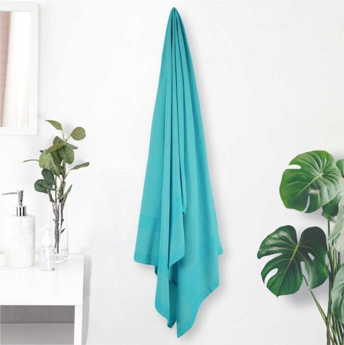 02 100% Pure Bamboo Bath Towels – Pin Stripe