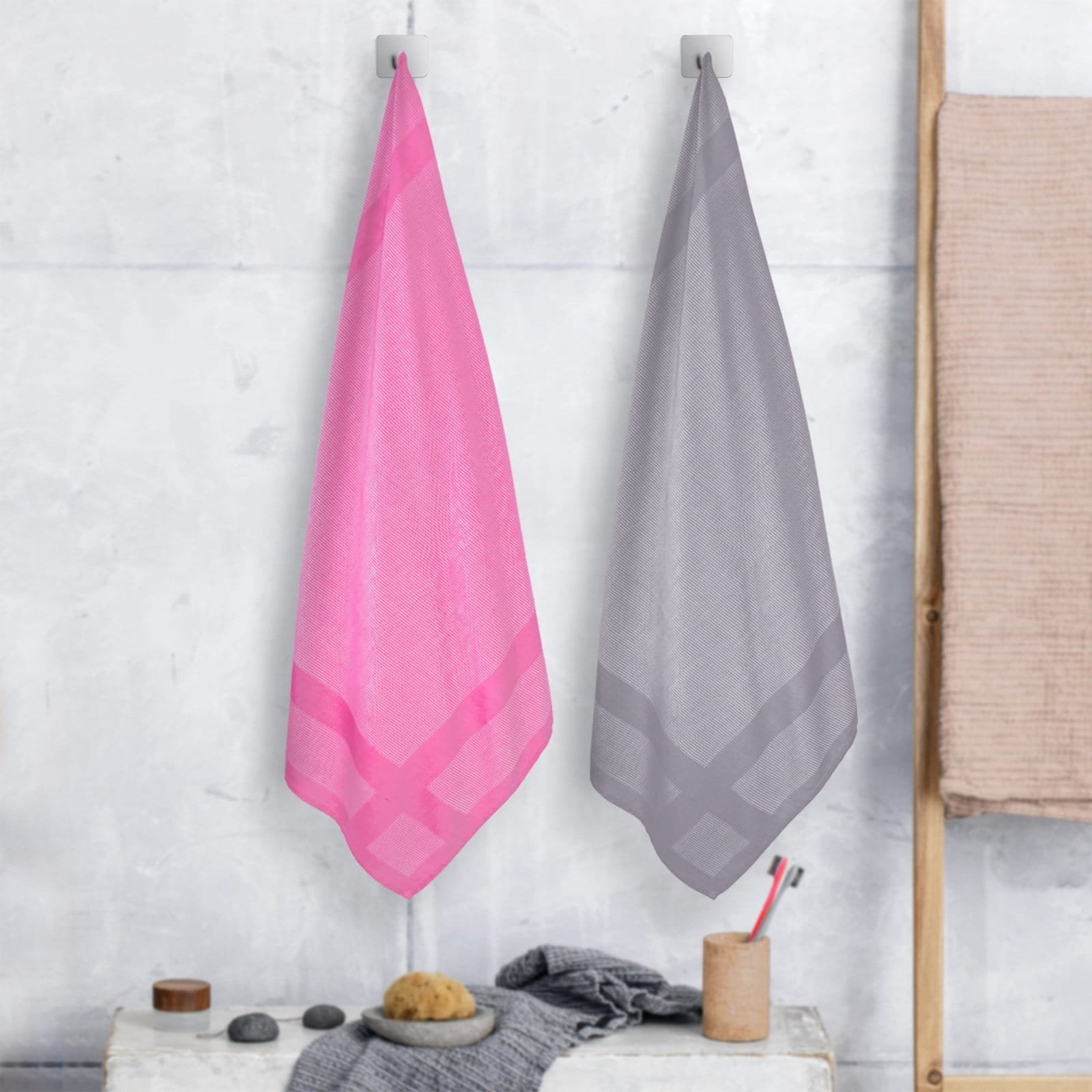 Zahya Bamboo Bath Towels — Pink and Grey (Pack of 2) Zahya 100% pure bamboo bath towels in grey and pink, pack of 2, hanging, lightweight and quick-dry, large size