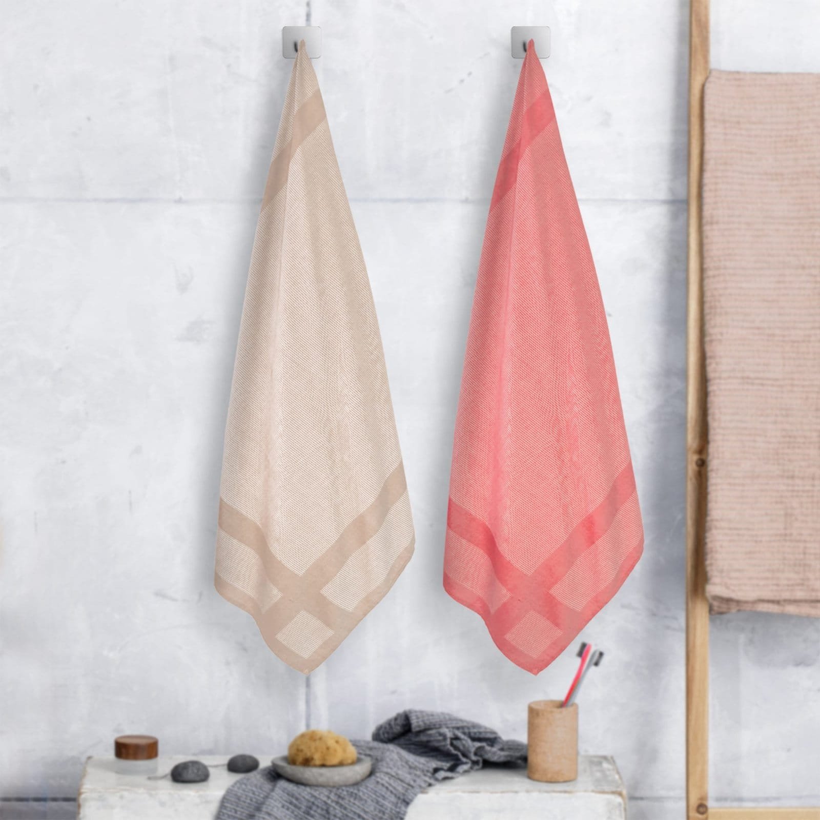 Zahya 100% pure bamboo bath towels in brown and red, pack of 2, hanging, lightweight and quick-dry, large size